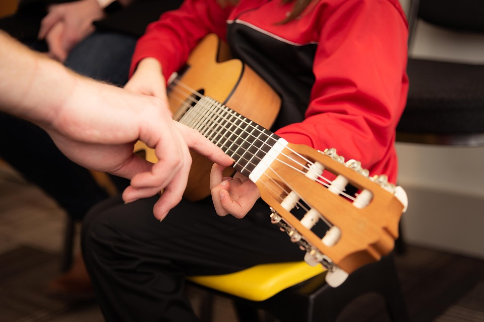 Teknologi Hapus Pelajaran Musik di Sekolah